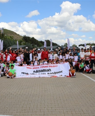 20230510-adiyamanda-cocuklar-sporla-depremin-izlerini-silmeye-calisiyor-425038